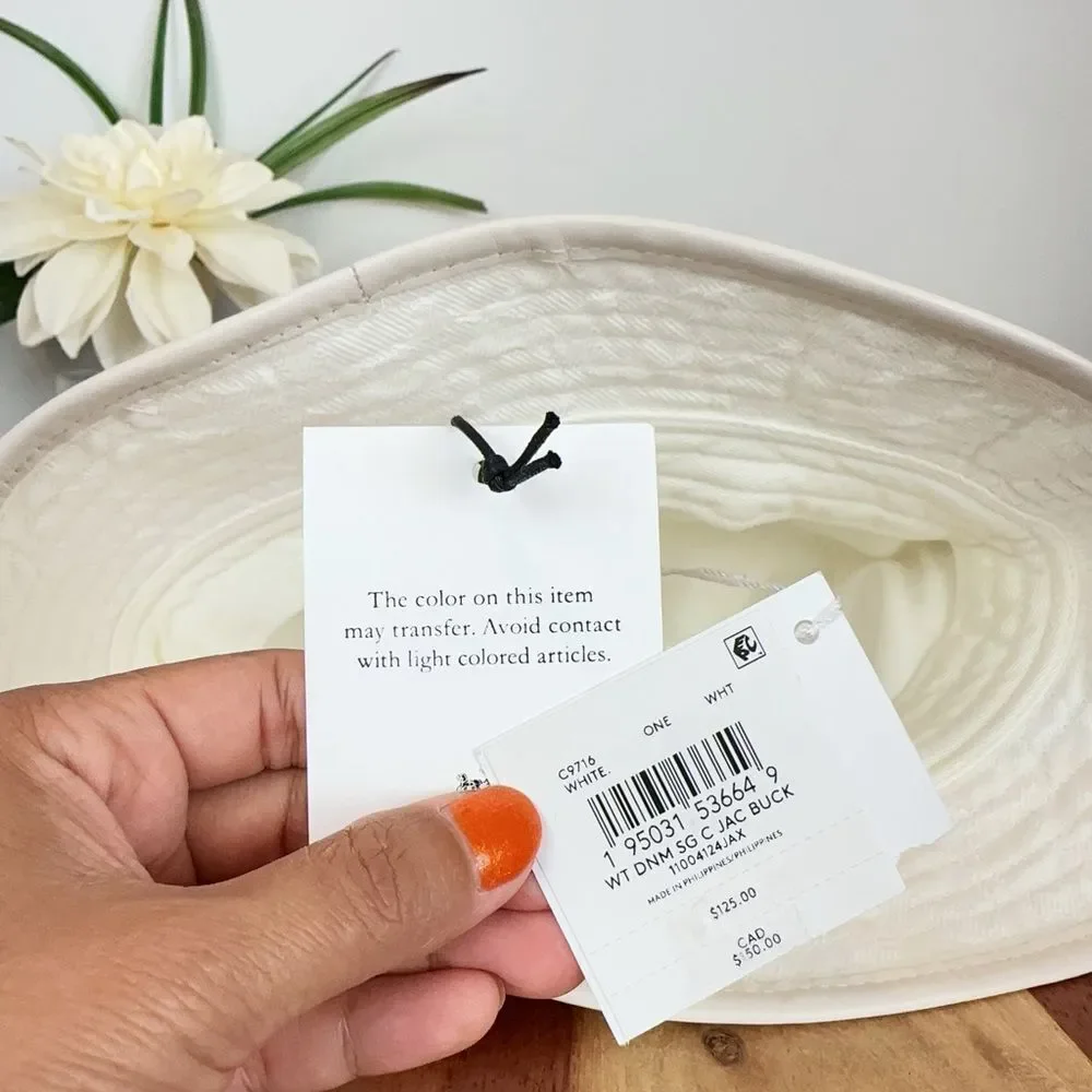 NWT‎ Coach Signature Jacquard Bucket Hat